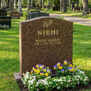 KYYHKYT Balmoral Red KYYHKYT Balmoral Red