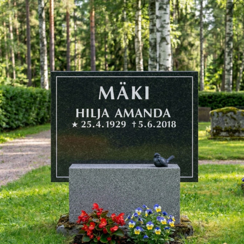 KUURA Black KUURA Black